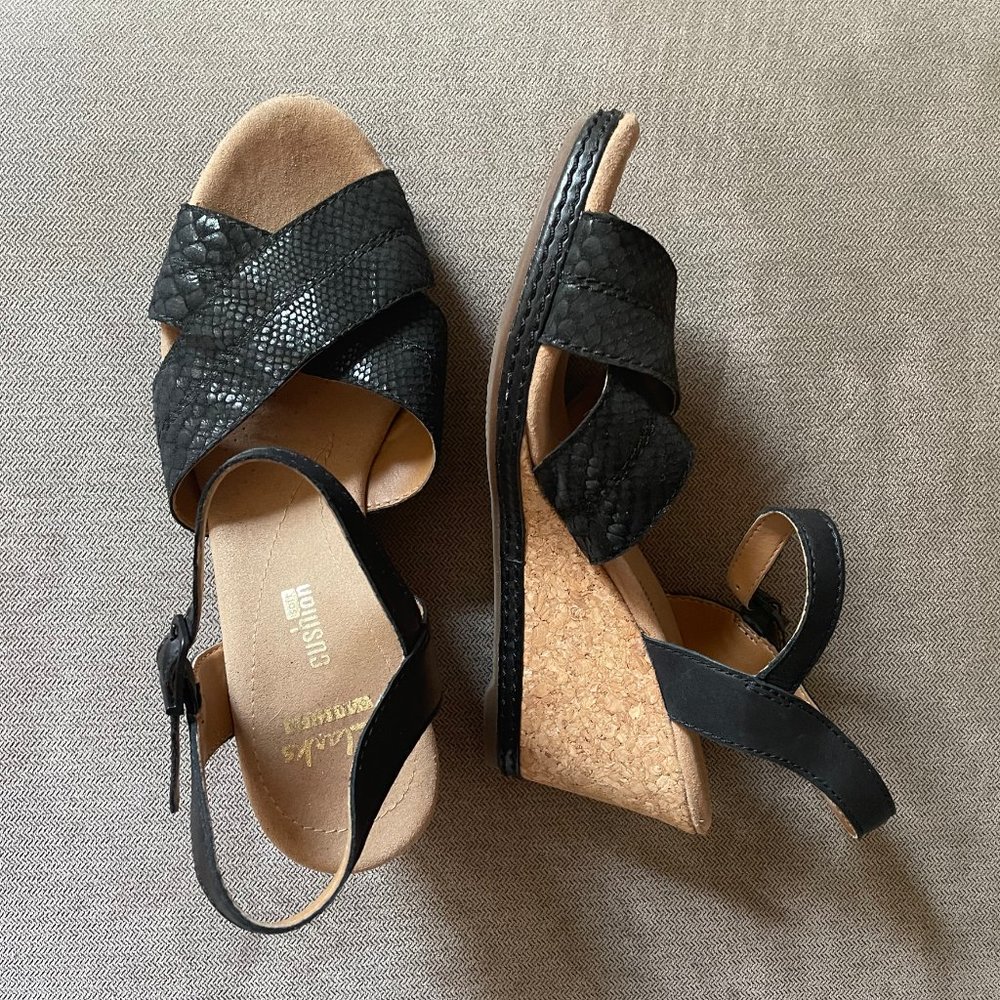 Clarks Soft Cushion Black Wedge Sandals 6.5